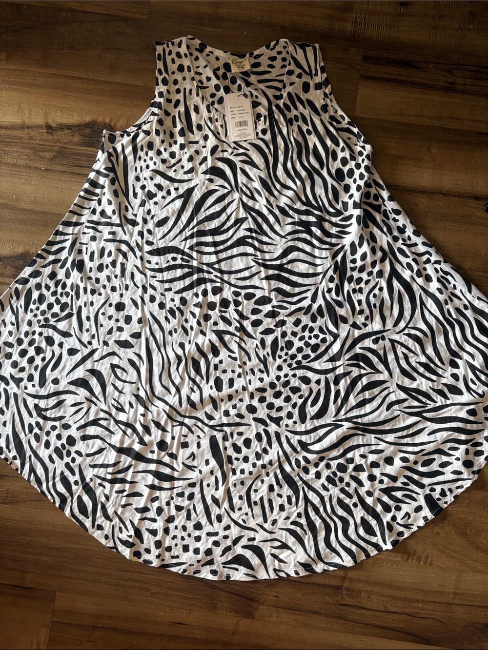 Exist Black and White Animal Print Tank